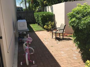 7420 Big Cypress Dr, Miami Lakes, FL 33014