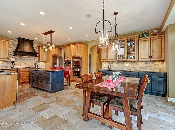 3rd image of 26517 Silverleaf Dr