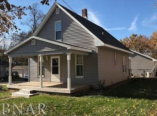 1127 Barker St, Bloomington, IL 61701
