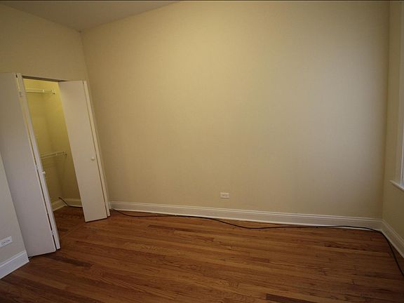 Bedrooms will fit Queen Beds