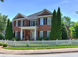 2 Checkerberry Sq, Greensboro, NC 27455