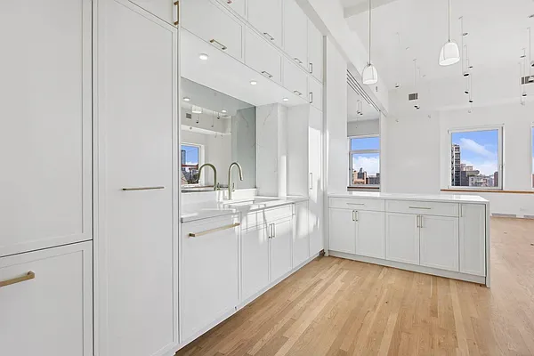 Rented by Corcoran | media 23