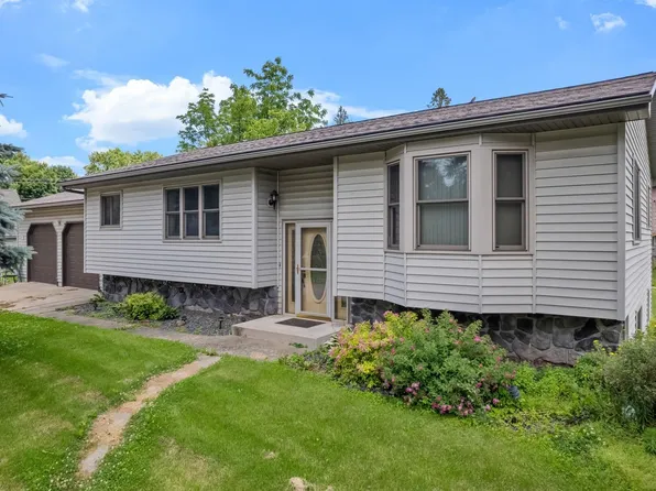 218 S Jefferson St, New Lisbon, WI 53950