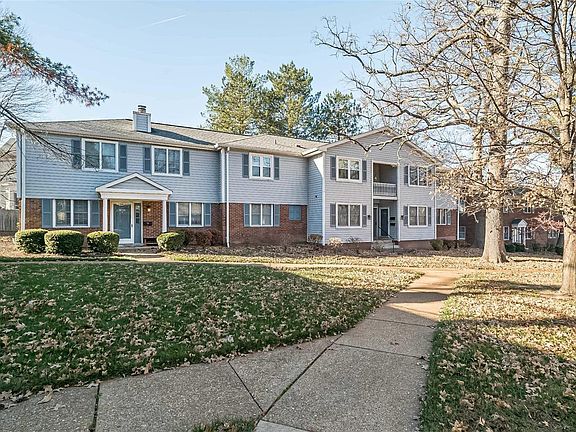 2nd image of 9062 W Swan Cir