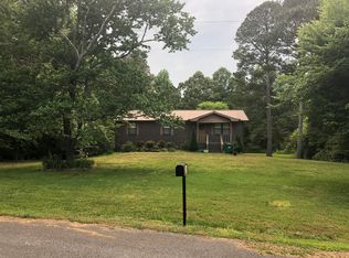 144 Dekalb Dr, Henagar, AL 35978