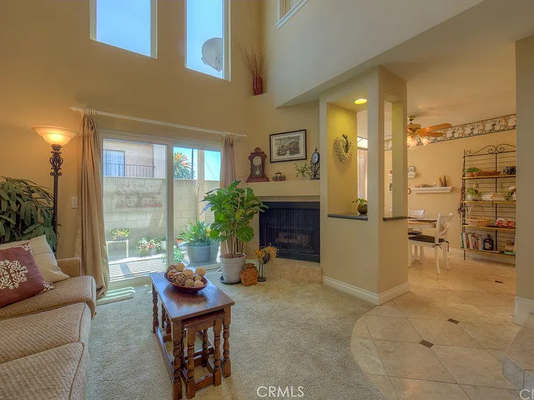 5568 Orange Ave — Photo 5