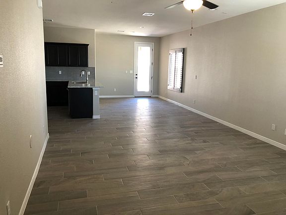 3rd image of 12829 Cliff Rock Ln