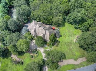 63 Salierno Rd, Tuxedo Park, NY 10987