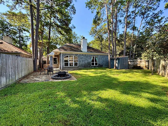 3rd image of 42 Tranquil Glade Pl