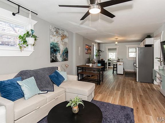 4th image of 2031 Schaeffer Pl