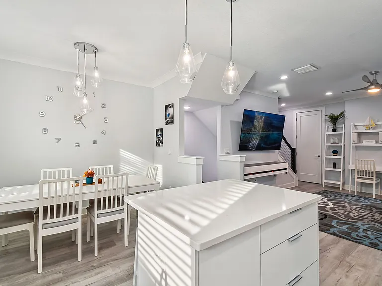 1520 N Pierce St #4 — Photo 23