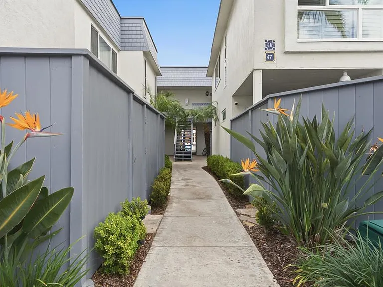 48 Antigua Ct — Photo 37