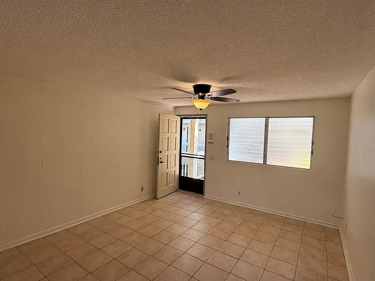 350 Aoloa St #A128 — Photo 1