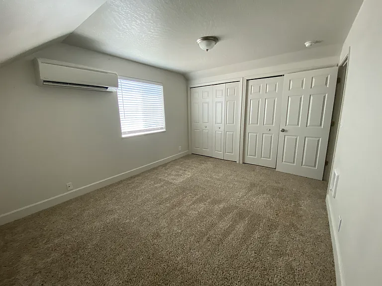 Upstairs bedroom #2