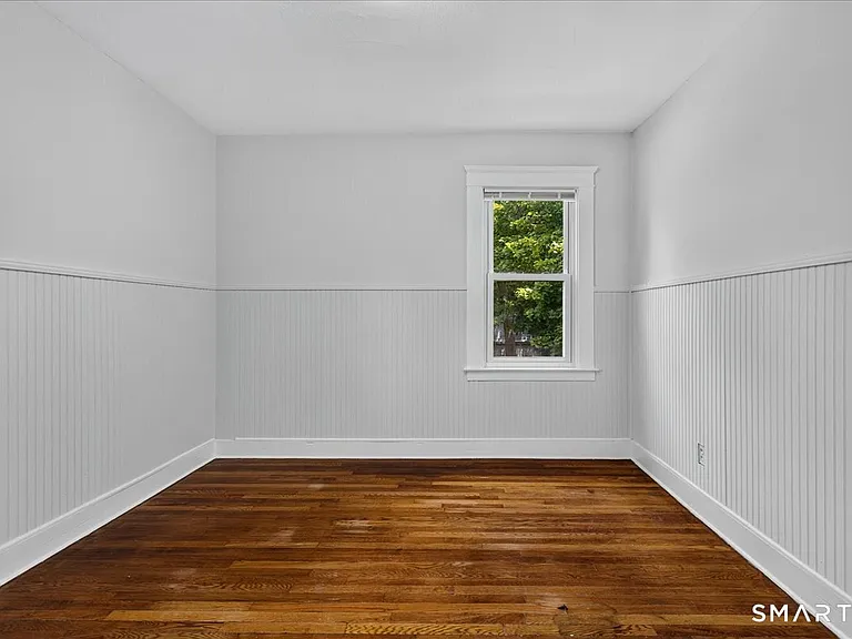 15 Plant St #1 — Photo 16