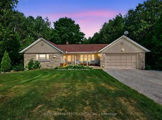 16 Cedar Ln, Mono, ON L9W 6C8