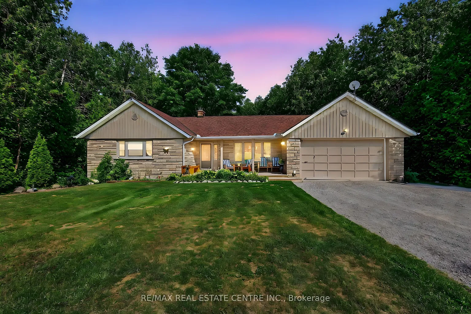 16 Cedar Ln photo 1