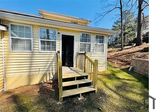 3 bed, 1600 sqft, $2,450 — Photo 4
