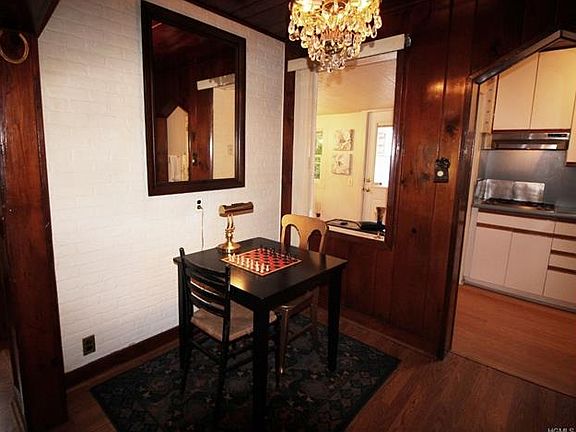 5th image of 20 Rogers Ln