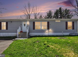 4 Gaslight Pl, Quakertown, PA