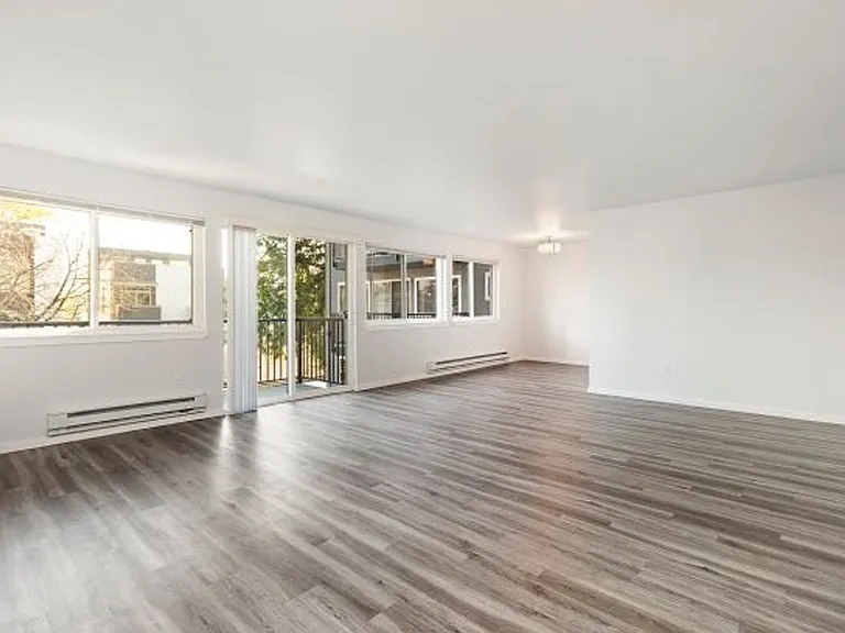 Ekilai Apartments - Spacious 1 Bed, 2 Bed Units & 3 Bed Units, w/ Private Balcony ~ Designer fini... — Photo 37