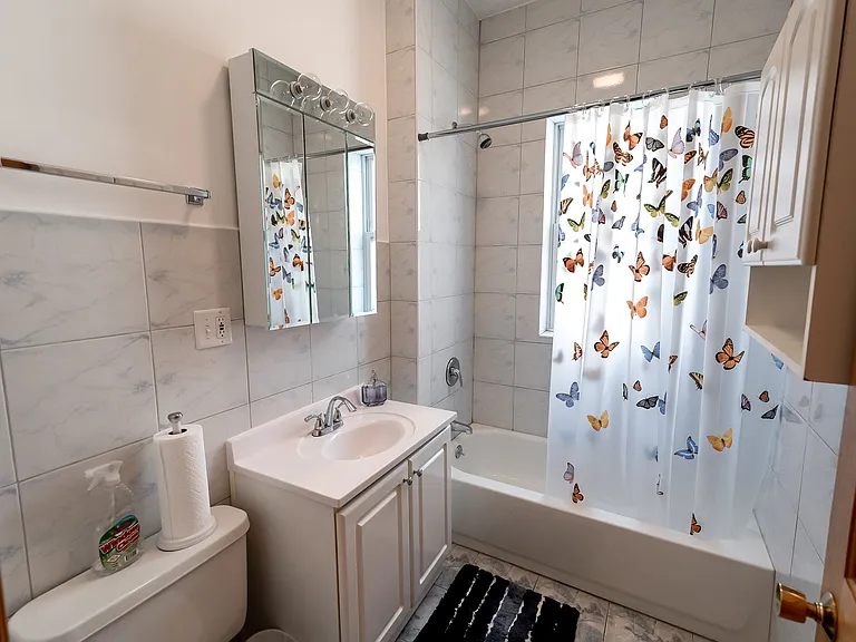 2219 W Rice St #1R — Photo 8