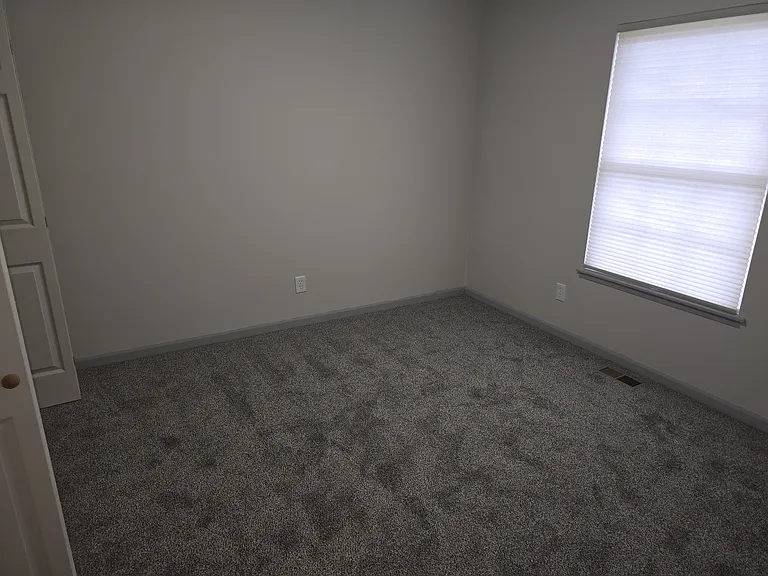 525 Delaware St — Photo 13