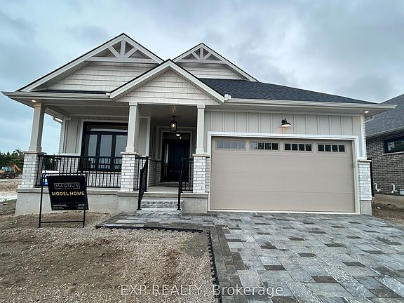 3rd image of 4 Sullivan St