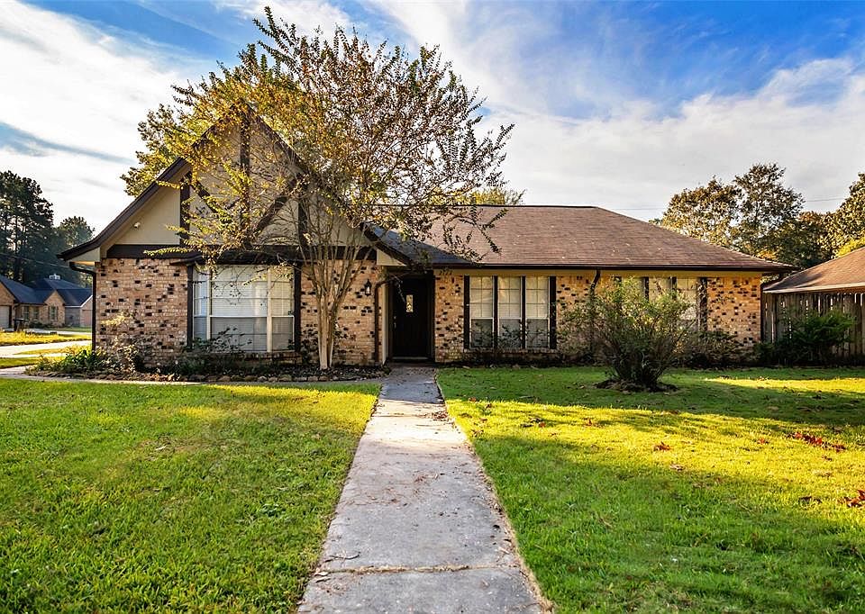 1st image of 2122 Woodway Dr
