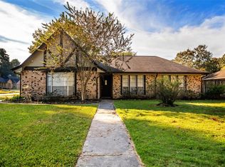 2122 Woodway Dr, New Caney, TX 77357