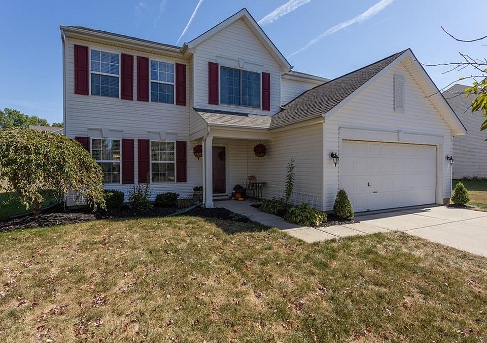 Front view of this charming home