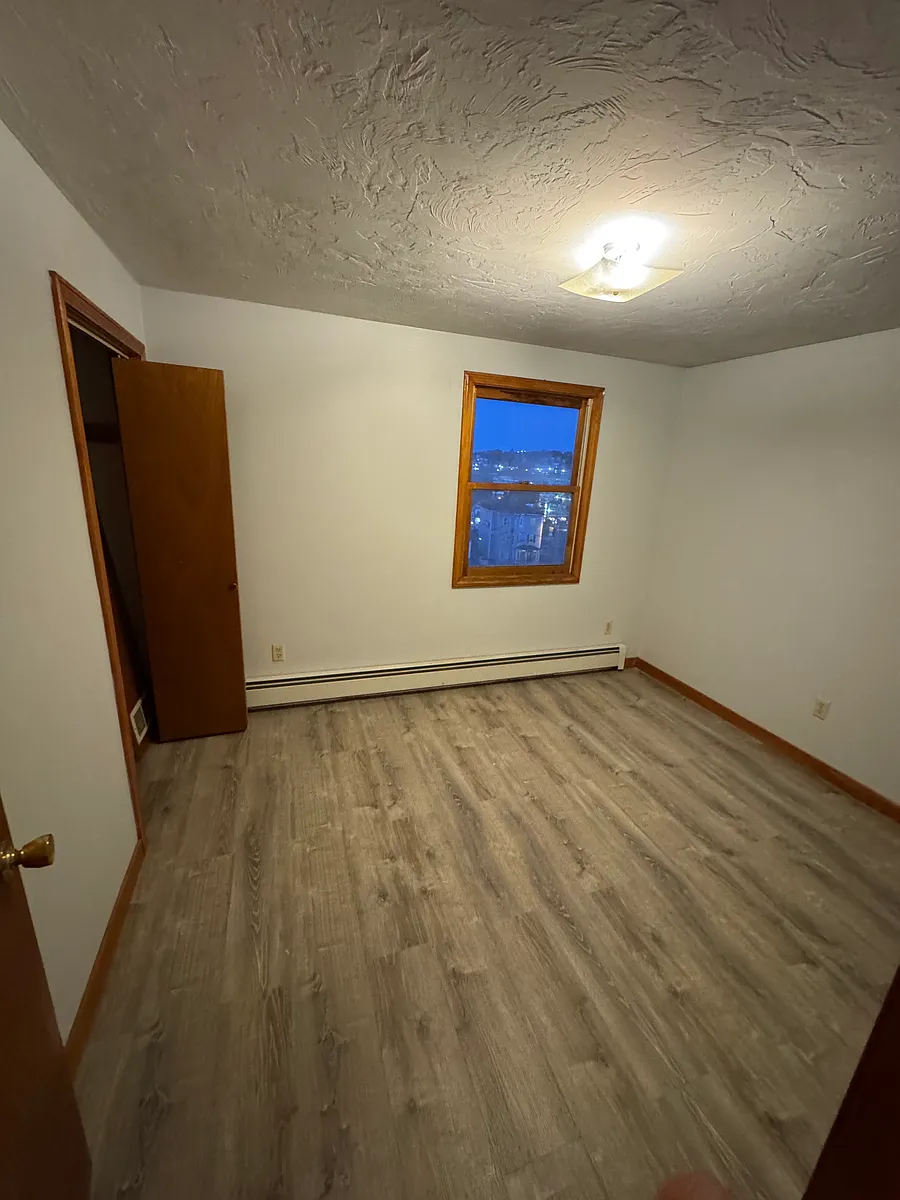 Building Photo - 38 Gage St #2