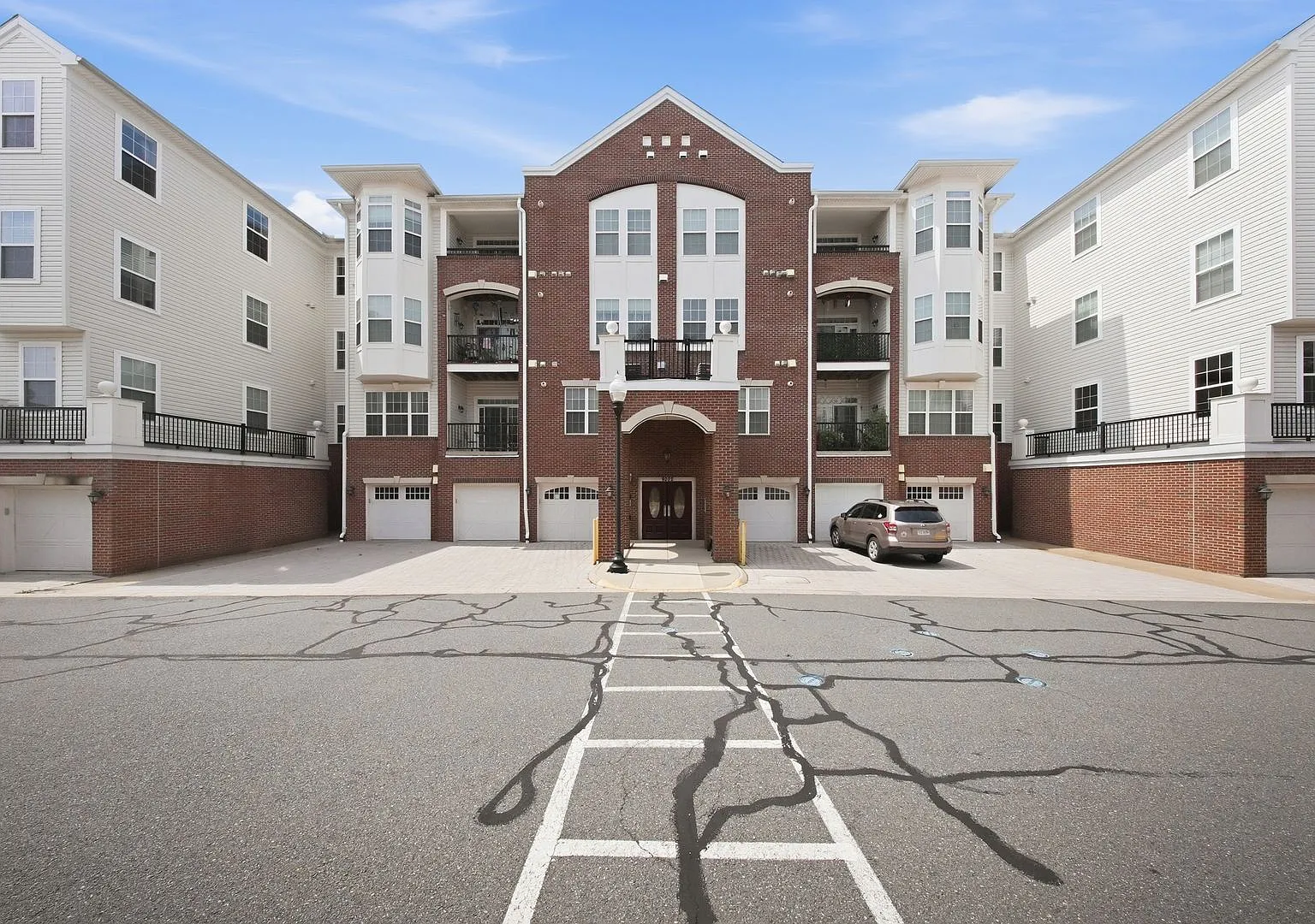 Located in a desirable 55+ community, this well-maintained condominium offers comfortable, low-ma... — Photo 1