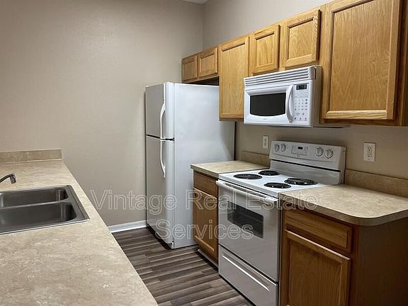 4th image of 12016 Peach Grove Ct