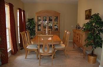 5th image of 7528 Henderson Dr