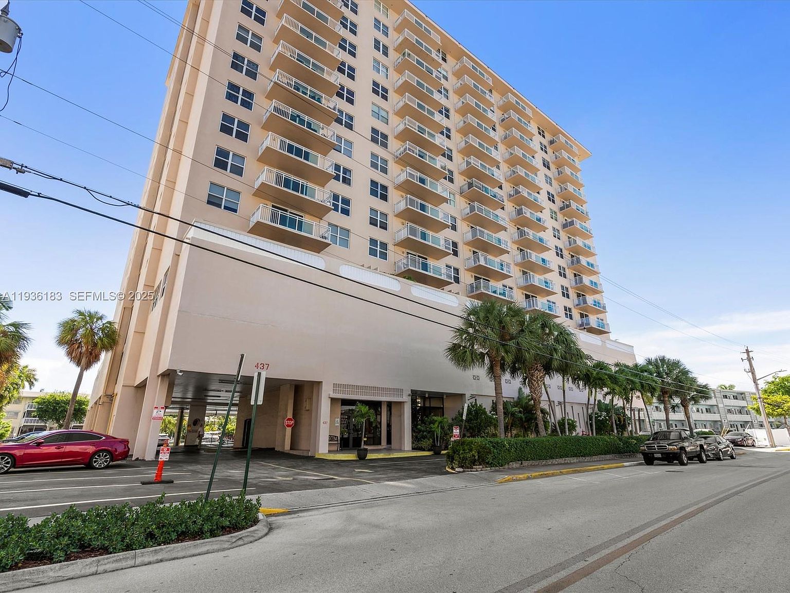 437 Golden Isles Dr APT 9H · 2