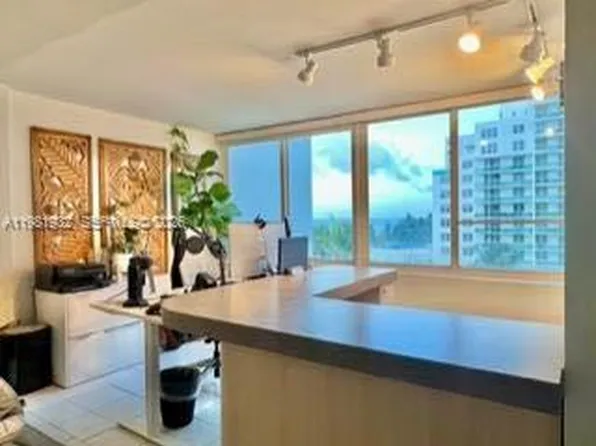 5005 Collins Ave APT 518, Miami Beach, FL 33140