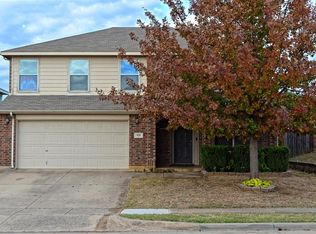 520 Condor Trl, Saginaw, TX 76131