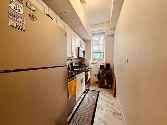 Rented by Silverstein Collection LLC  | media 3