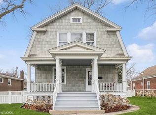 4160 Raymond Ave, Brookfield, IL 60513