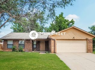 2817 Fairfield Dr, Edmond, OK 73012