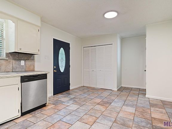 4th image of 11023 Creighton Dr
