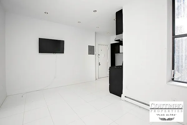 Rented by Charles Coutinho LLC | media 35