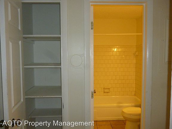 4th image of 1698 Stuckey Ave APT 23