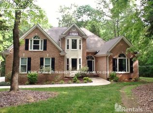 2300 Laurelford Ln, Wake Forest, NC 27587