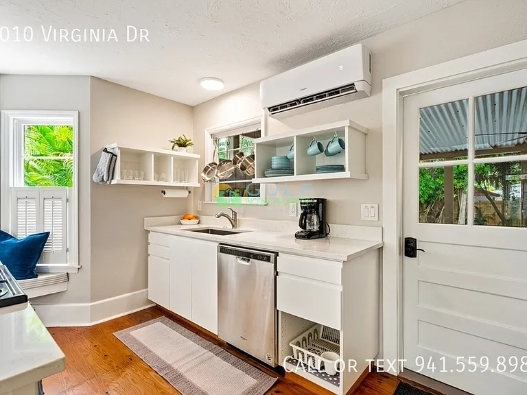 1010 Virginia Dr — Photo 10