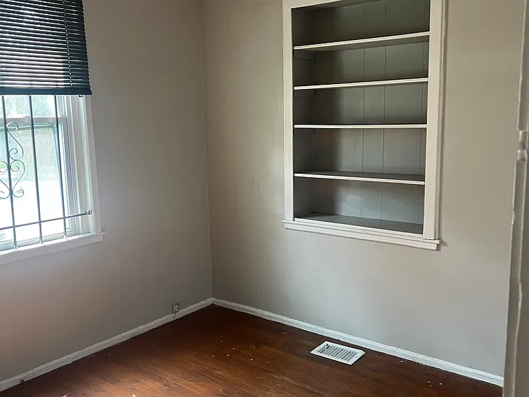 436 Springfield Ct N — Photo 10