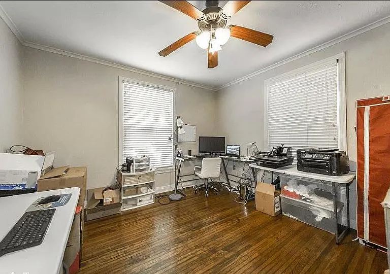 2819 W Capitol Ave — Photo 11