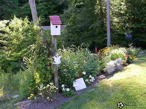 3rd image of 155 Pine Lake Cir