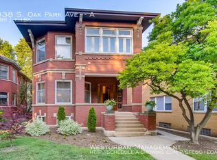 338 S Oak Park Ave #A, Oak Park, IL 60302
